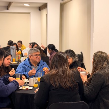 Compartiendo desayuno después de la clase